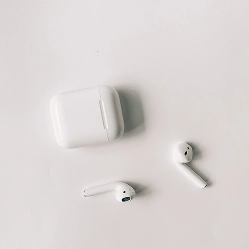airpods with charger case